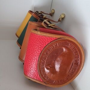 Dooney & Bourke R150 Red Duck Bag Crossbody Small Flap Purse Vintage 90s